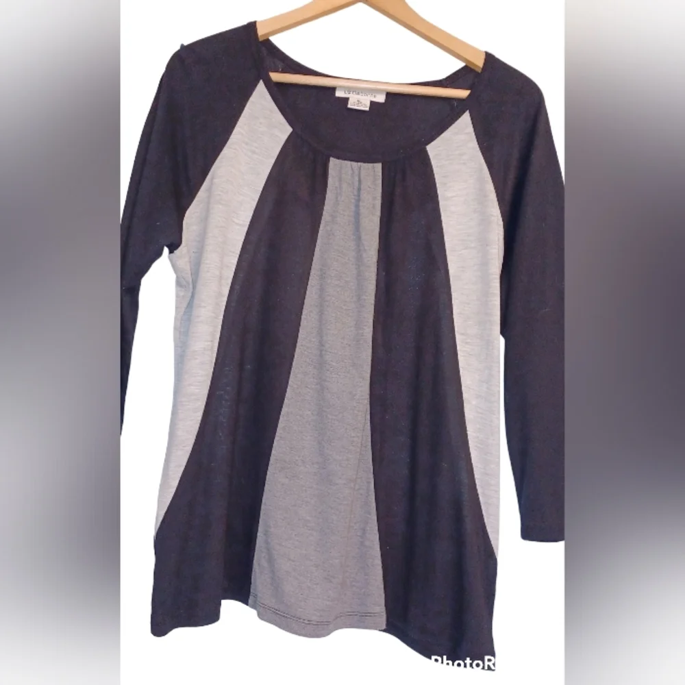 LIZ CLAIBORNE  Women's Black And Gray Knit Top XL